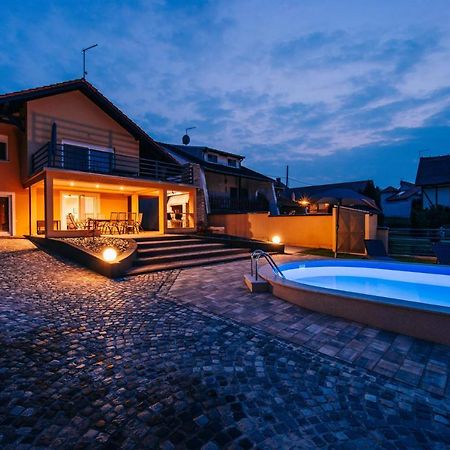 Villa Aljmas ภายนอก รูปภาพ